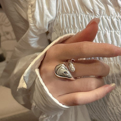 Ripple Liquid Form Ring