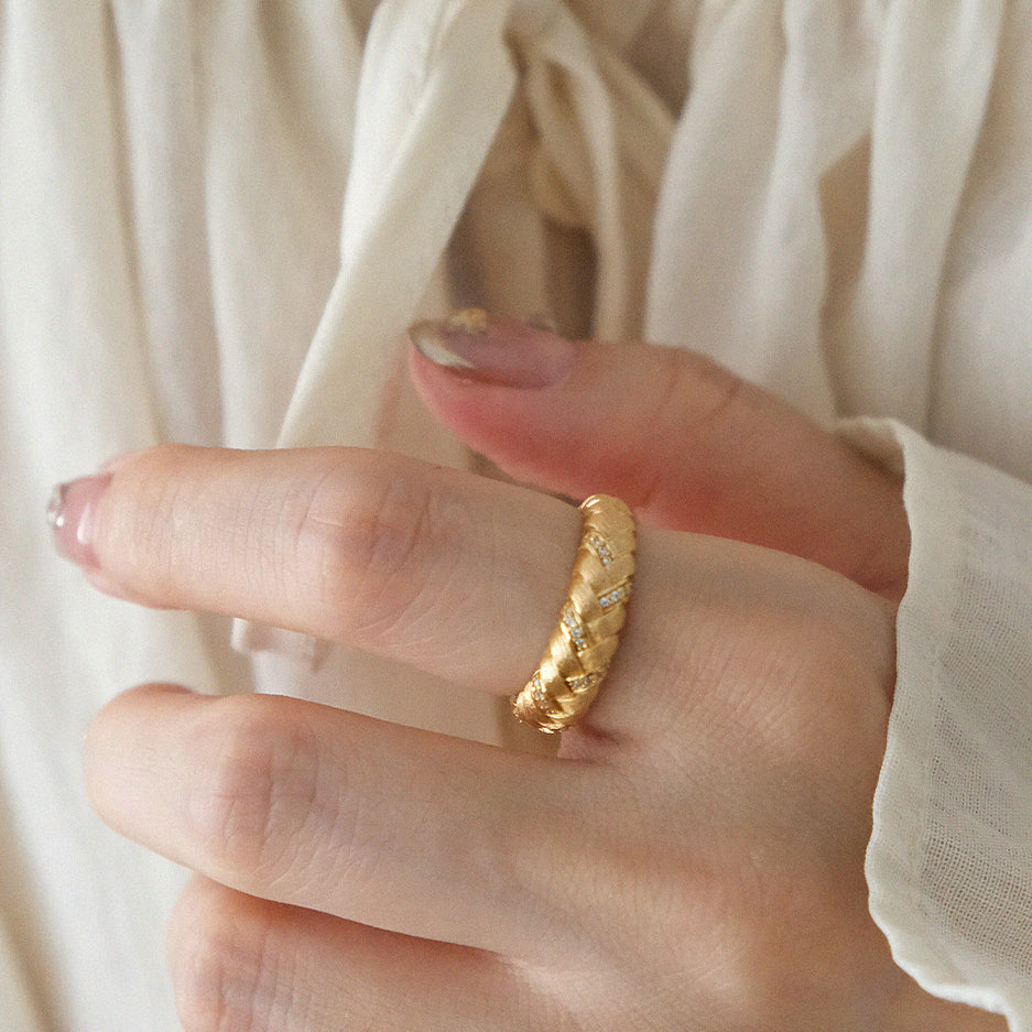 Vintage Braided Glow Ring