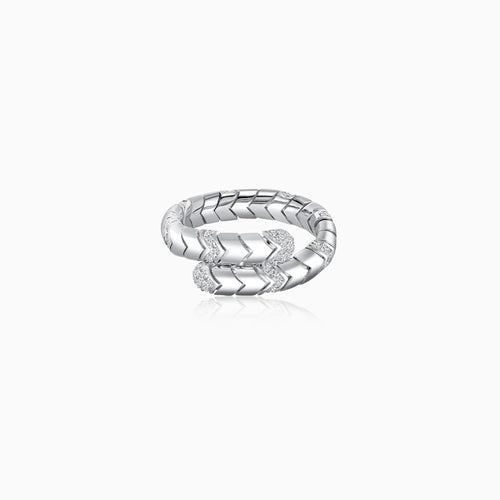 Twisted Chain Sparkle Ring