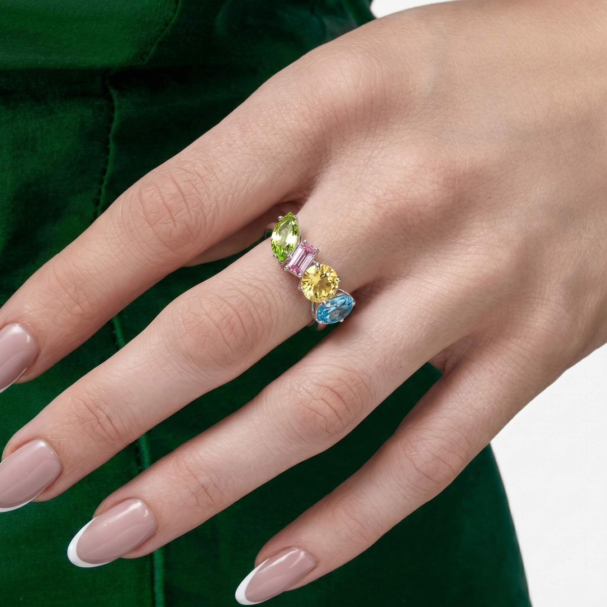 Linear Geometric Ring
