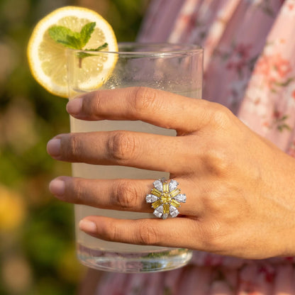 Daisy Bloom Ring