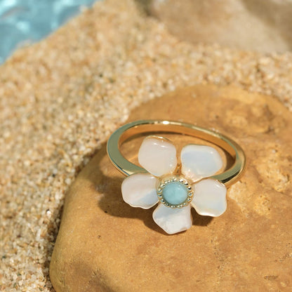 Chic Blossom Ring