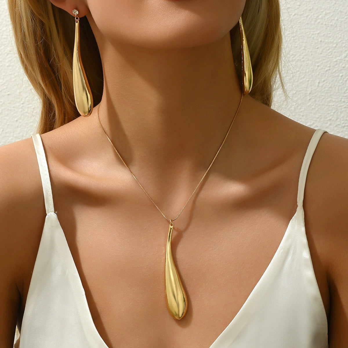 Liquid Grace Jewelry Set