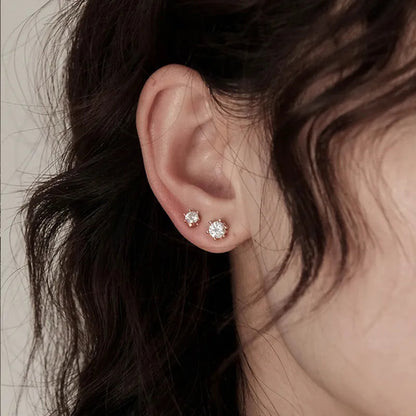 Simple Plain Moissanite Earrings