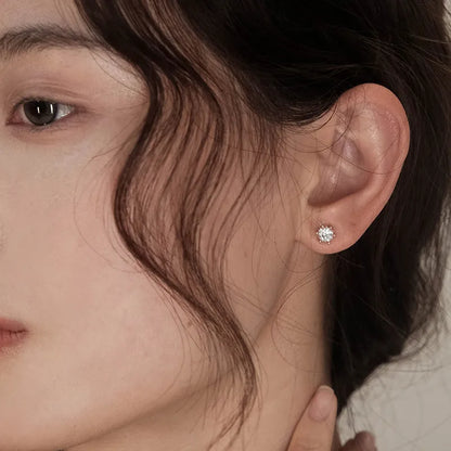 Simple Plain Moissanite Earrings
