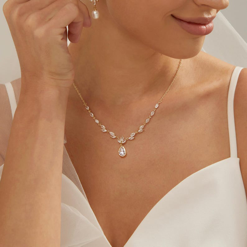 Dainty Bridal Necklace