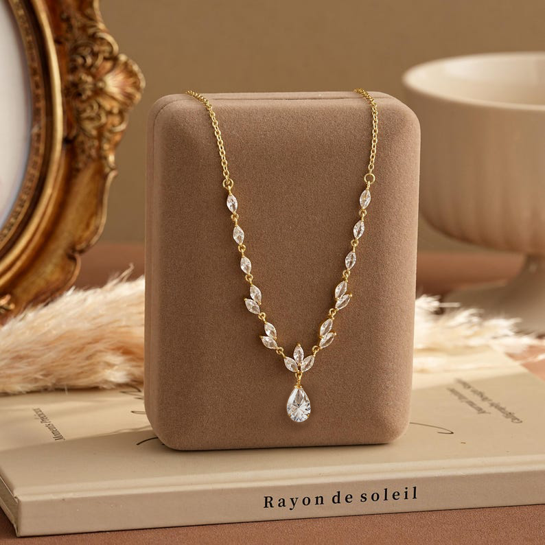 Dainty Bridal Necklace