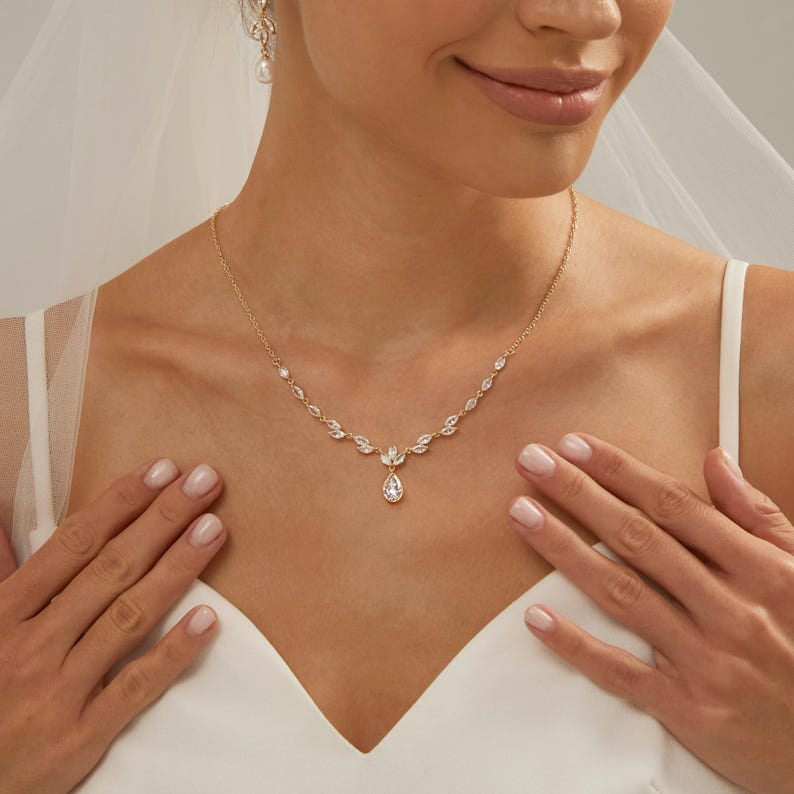 Dainty Bridal Necklace