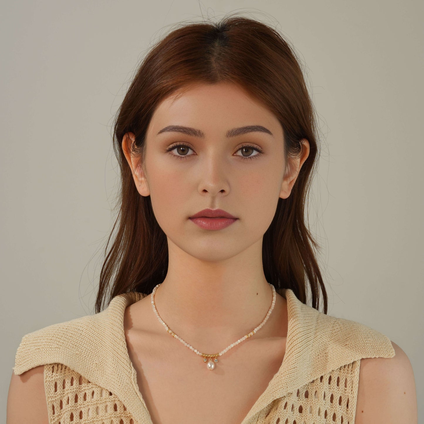 Chic Baroque Pearl Necklace