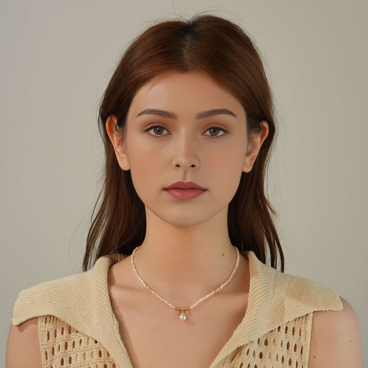 Chic Baroque Pearl Necklace