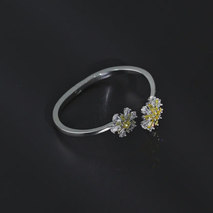 Daisy Bloom Bangle