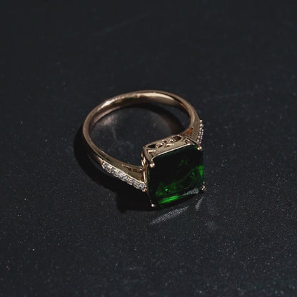 Verdant Glow Ring