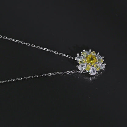 Daisy Bloom Adjustable Necklace